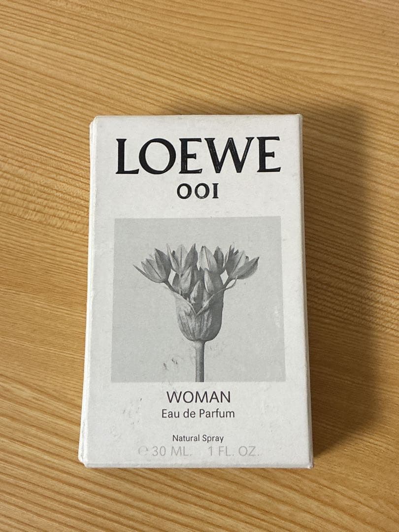 香水(女性用) LOEWE 001 WOMAN Eau de Parfum 30 ML Amazon | ロエベ LOEWE 001 ウーマン オードパルファム 30ml Woman EDP