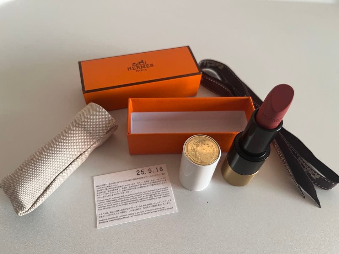 【新品】 HERMESエルメス大人気のリップスティック 21 ローズ・エピセ HERMES（エルメス） ルージュ ローズ・エピセ 21 サティネ リップ 正規