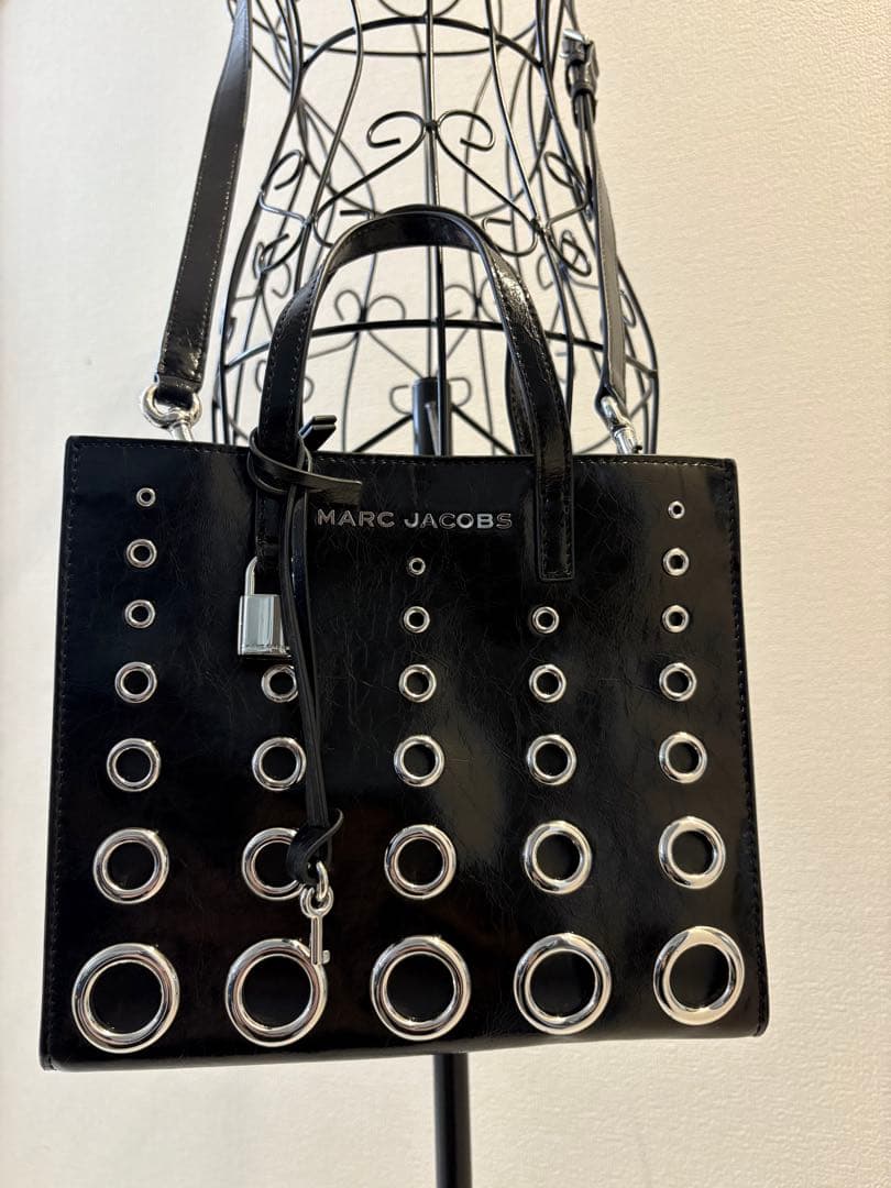 ⭐︎美品⭐︎MARC JACOBS マークジェイコブス　リング装飾ショルダーバッグ MARC JACOBS（マーク・ジェイコブス） バッグ ショルダーバッグ ザ
