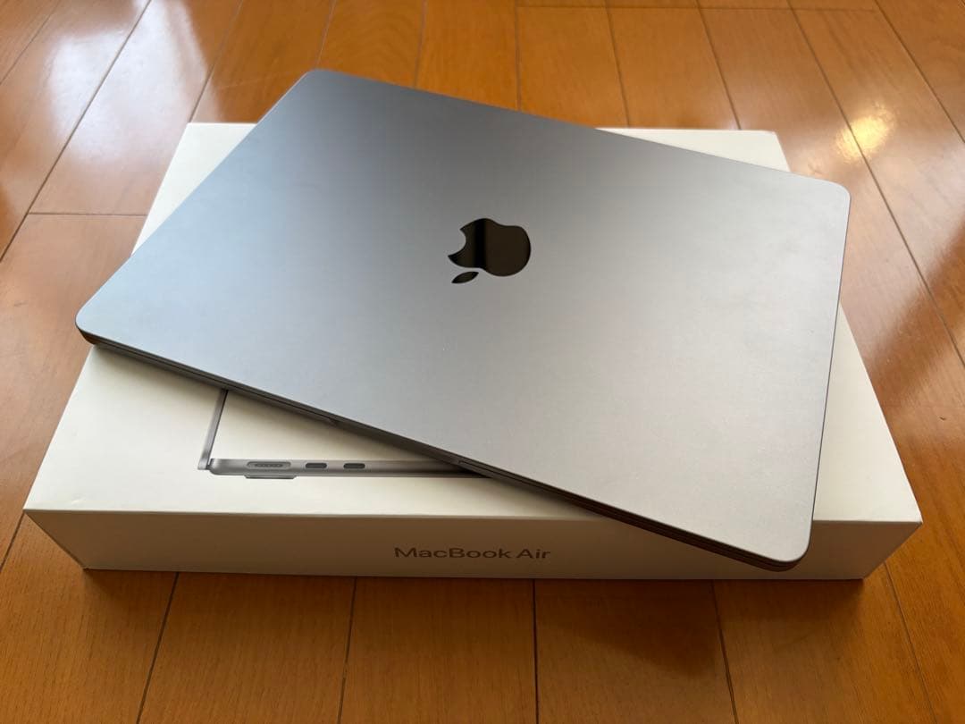 Apple MacBook Air M2 スペースグレイ Apple M2 MacBook Air 13-inch - Space Gray - M2, 8GB RAM, 256GB