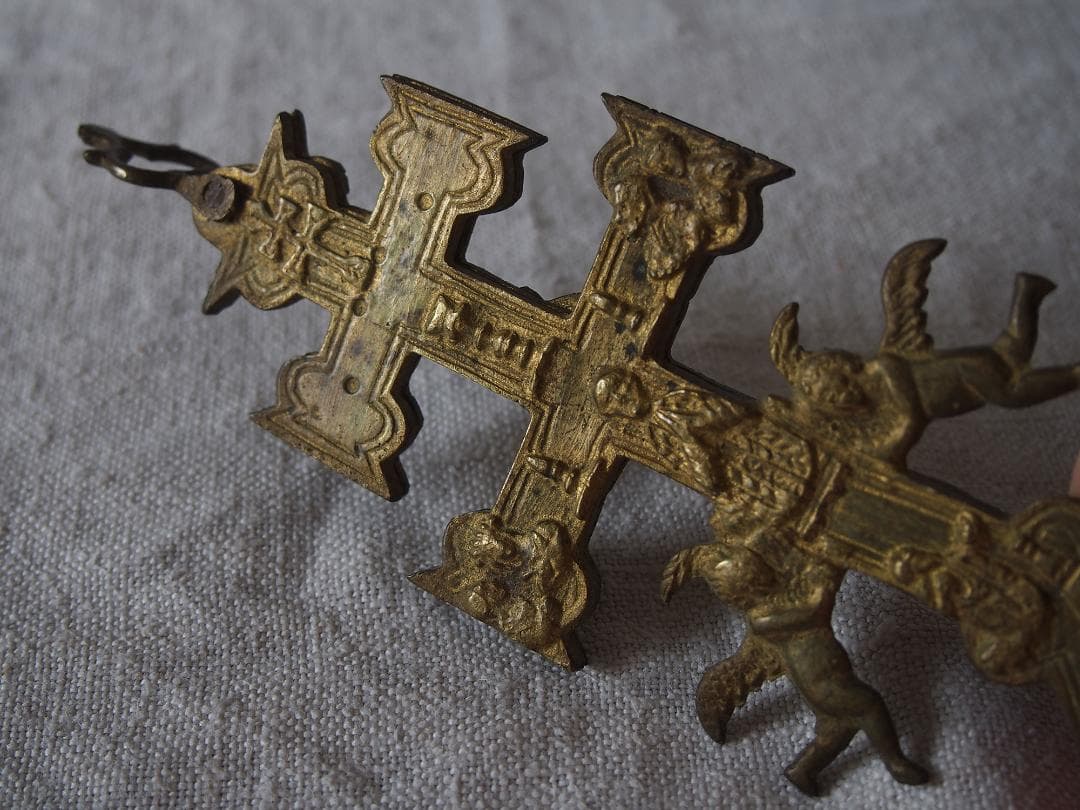 カラバカ村に伝わる伝説の十字架 15cm 天使が運ぶカラバカクロス/K433