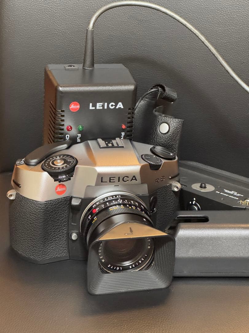 新同　美品！LEICA R8カメラ +MD-R8+エルマリート28mm+フィルム 新同 美品！LEICA R8カメラ +MD-R8+エルマリート28mm+フィルム - メルカリ