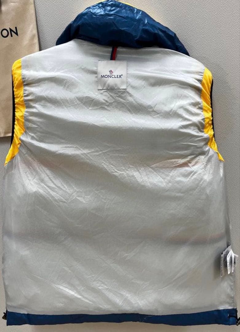 モンクレール 希少カラー ダウンベスト メンズ サイズ L正規品 カラー