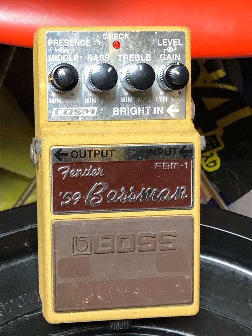 BOSS FBM-1 フェンダー'59ベースマンブライアンセッツァー好きに