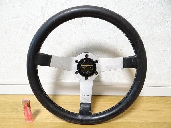 希少 ビンテージ イタリア製 MOMO ジャッキーイクス ステアリング 旧車