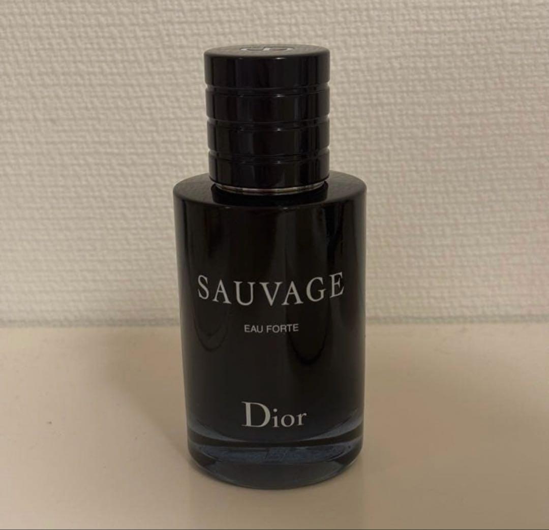 o*b様 DiorSAUVAGE ソヴァージュ オーフォルト パルファム 60m