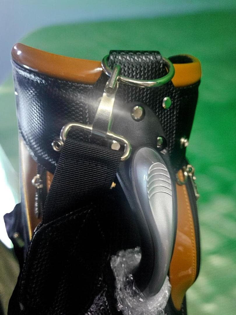 平野公平新品未使用　PING キャディバッグ 黒/金 高級商品