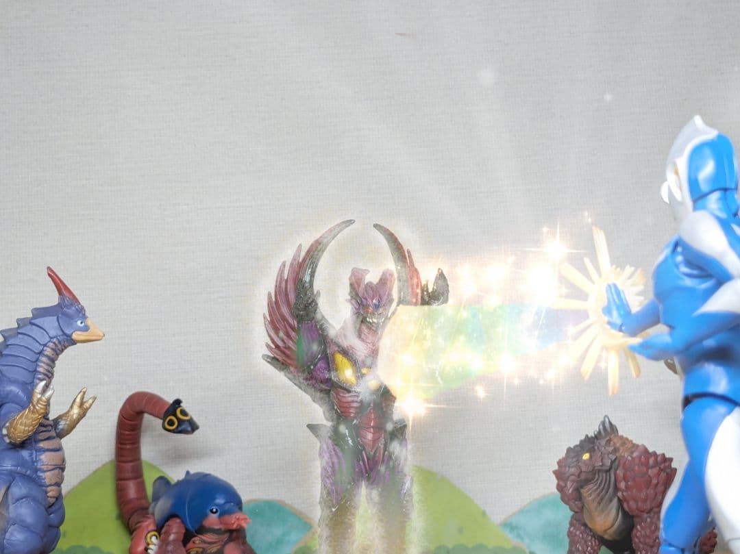 S.H.Figuarts ウルトラマンコスモス＆怪獣 ソフビ4匹＆おまけ