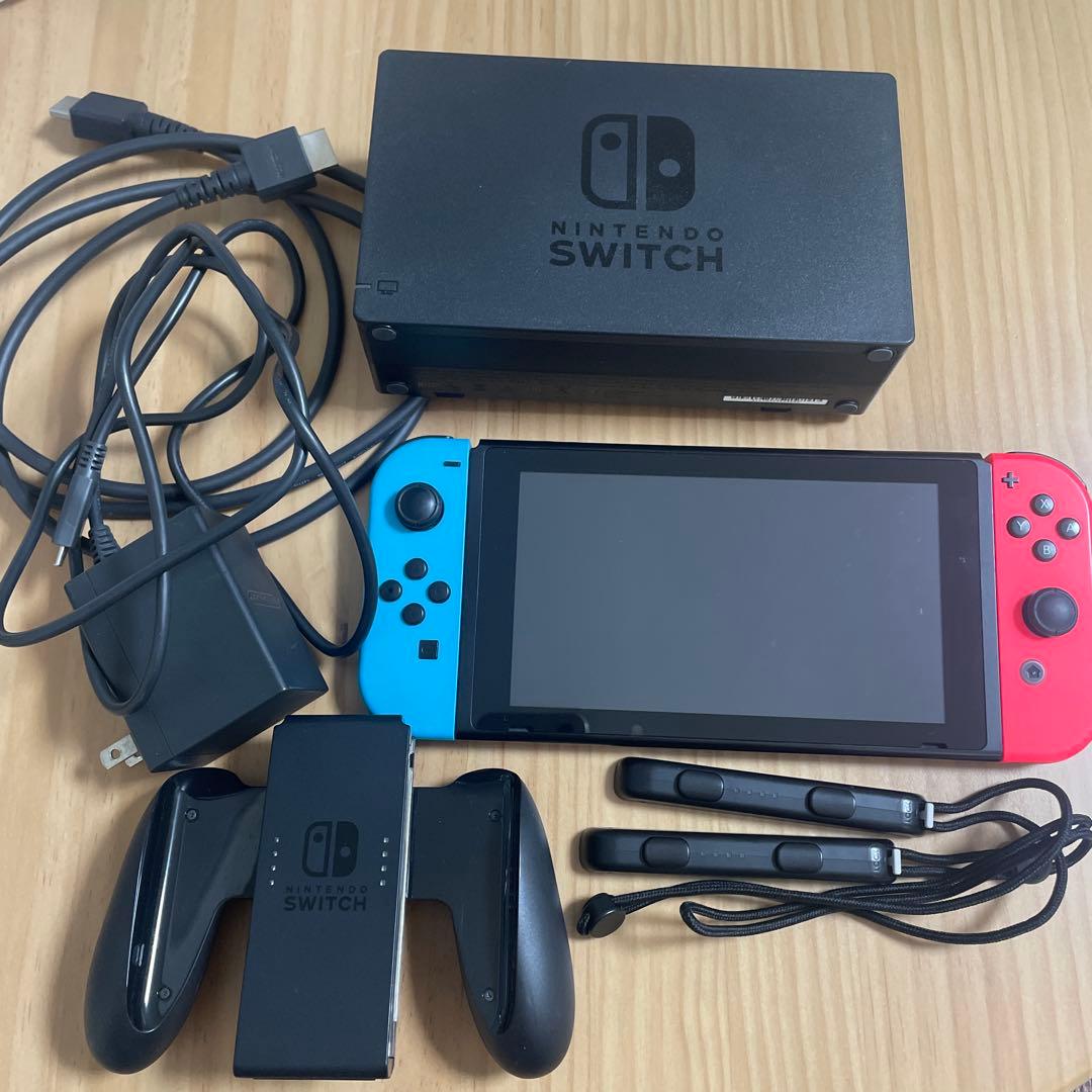Switch 本体　中古 switch02.jpg