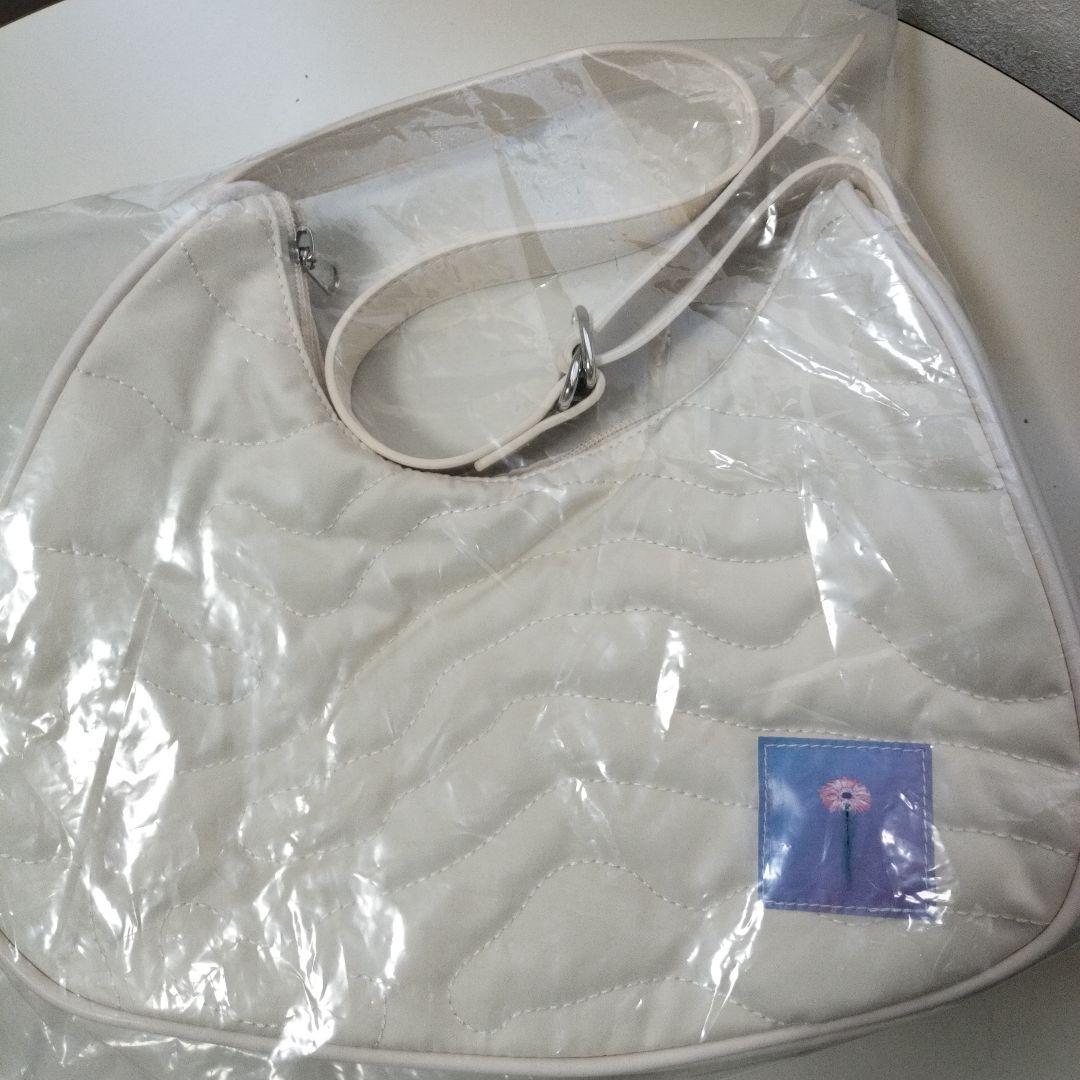 宮川大聖 Etrarium ホワイトキルティングバッグ 大阪会場限定 - メルカリ