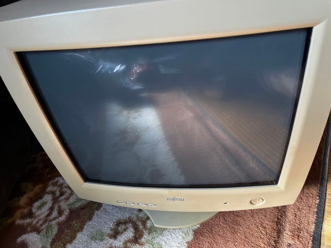 富士通レトロブラウン管モニター１５型 懐かしいレトロなブラウン管モニター15型 - メルカリ