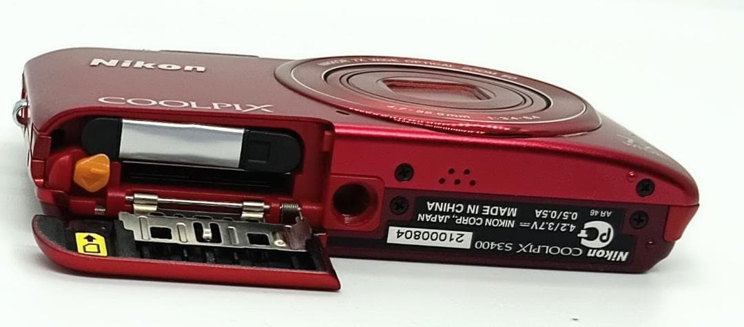 デジタルカメラ Nikon COOLPIX S3400 Red 20.1MP 7x Zoom