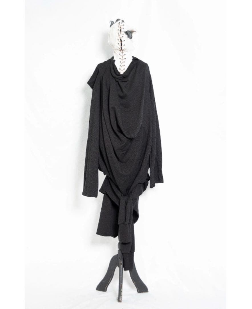 K*n様 alice auaa 新品　黒　ロングトップス　2ウェイ K*n様 alice auaa 新品 黒 ロングトップス 2ウェイ - メルカリ