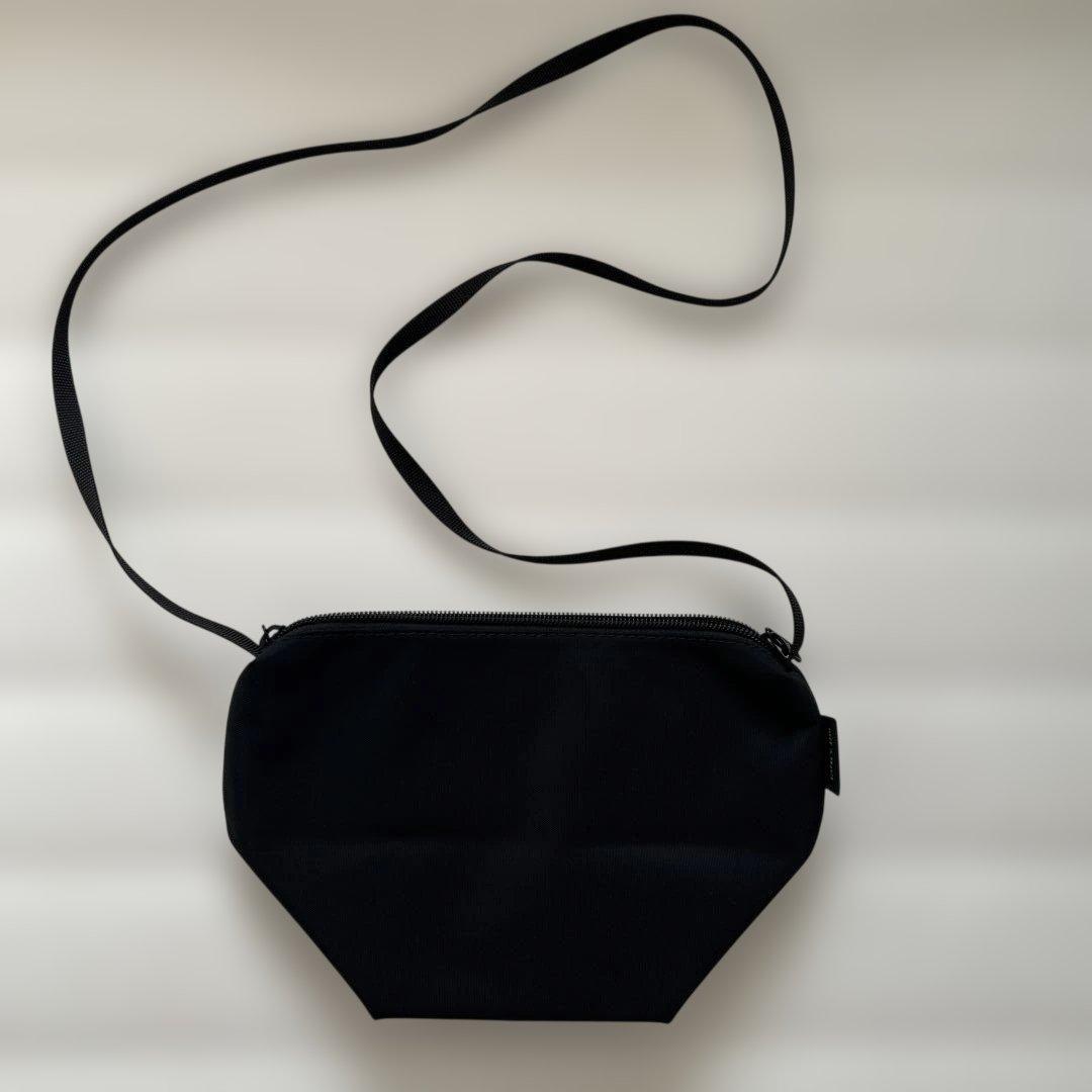 エルベシャプリエ Herve Chapelier 2885N ブラックSサイズ エルベシャプリエ Herve Chapelier 2885N (ナイロン舟型ショルダー