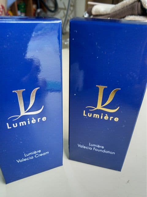 ルミエルヴァレシアクリーム ヴァレシアファンデーション 2点セット