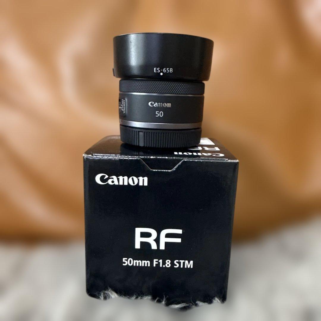 Canon RF50mm F1.8 STM / フード、フィルター付 RFレンズ RF50mm F1.8 STM+プロテクターセット【26年春：3千円