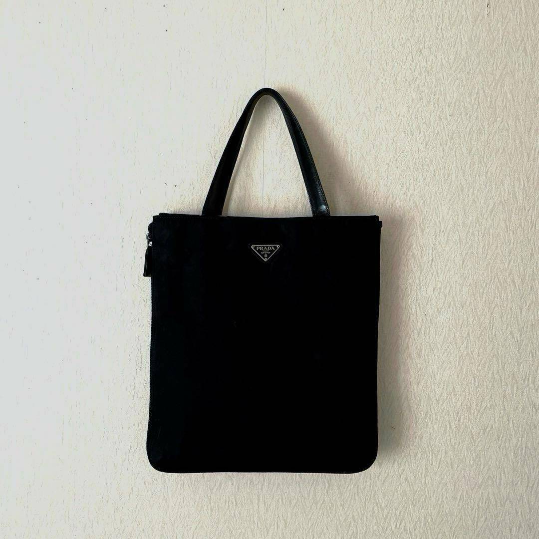 PRADAプラダ　ハンドバッグ　トートバッグ　ナイロン PRADA ブラック ナイロン トートバッグ PRADA ブラック ナイロン