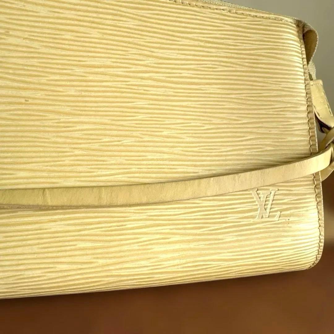 廃番品】ルイヴィトンエピ｜アクセソワールポシェット｜タッシリ