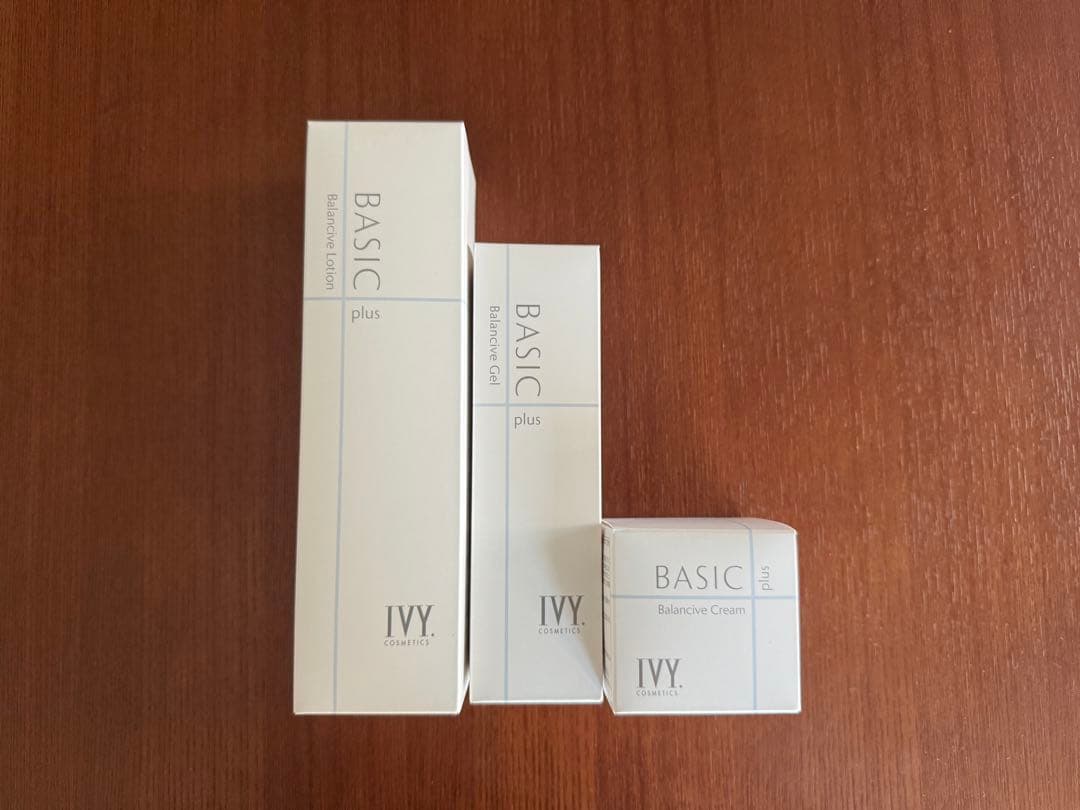 アイビー　ベーシックプラス 化粧水／乳液・クリーム | 製品情報 | アイビー化粧品
