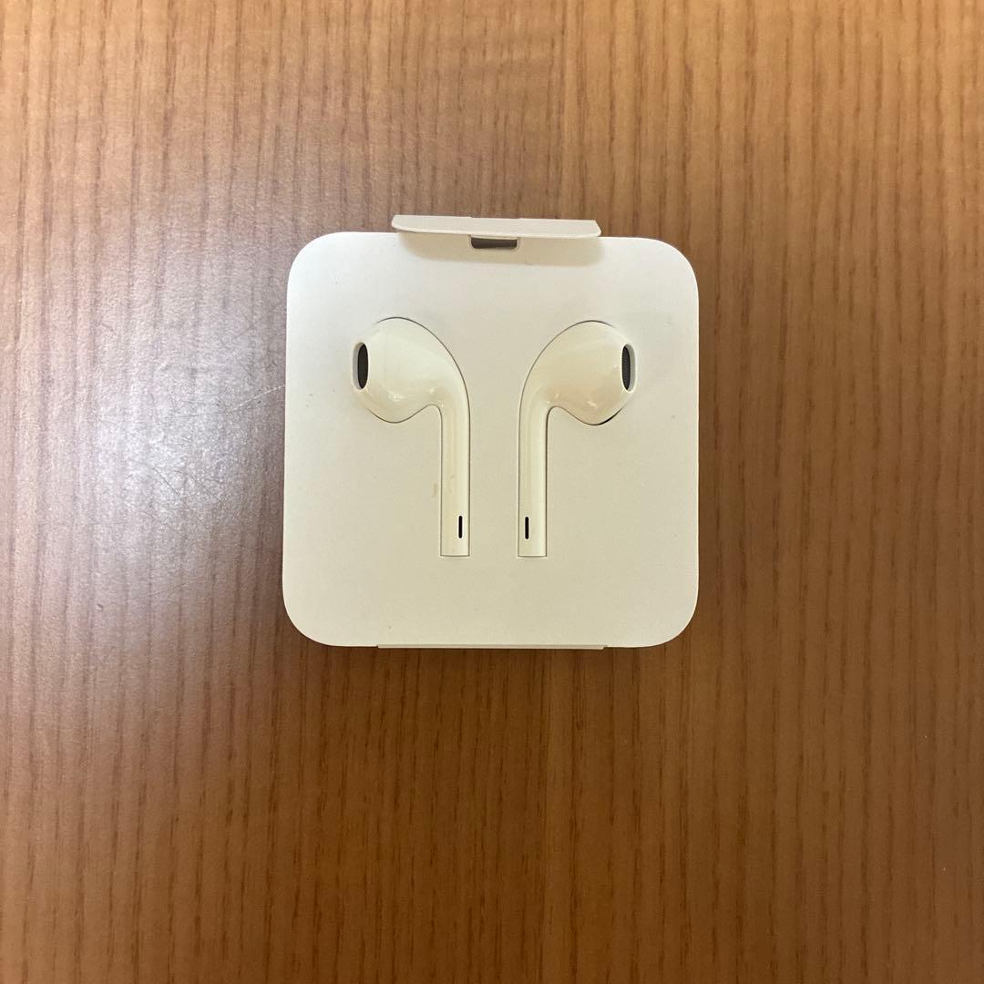 Apple iPhone 8 64GB の空箱（未使用イヤホン付き） - メルカリ