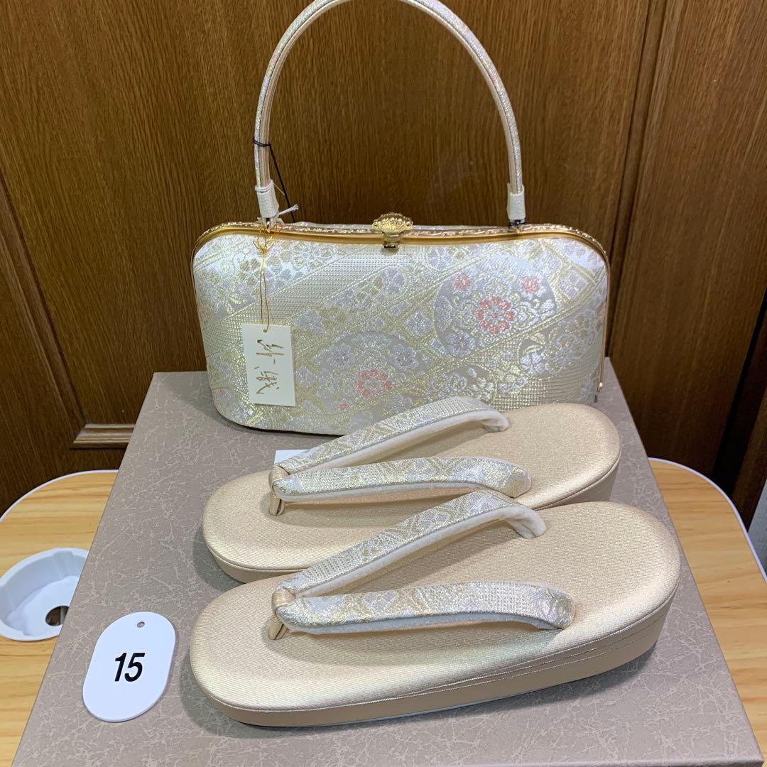 和装　沙織セット　Mサイズ 沙織 草履バッグセット Mサイズ 新品 礼装用 着物 履物 黒留袖 訪問着