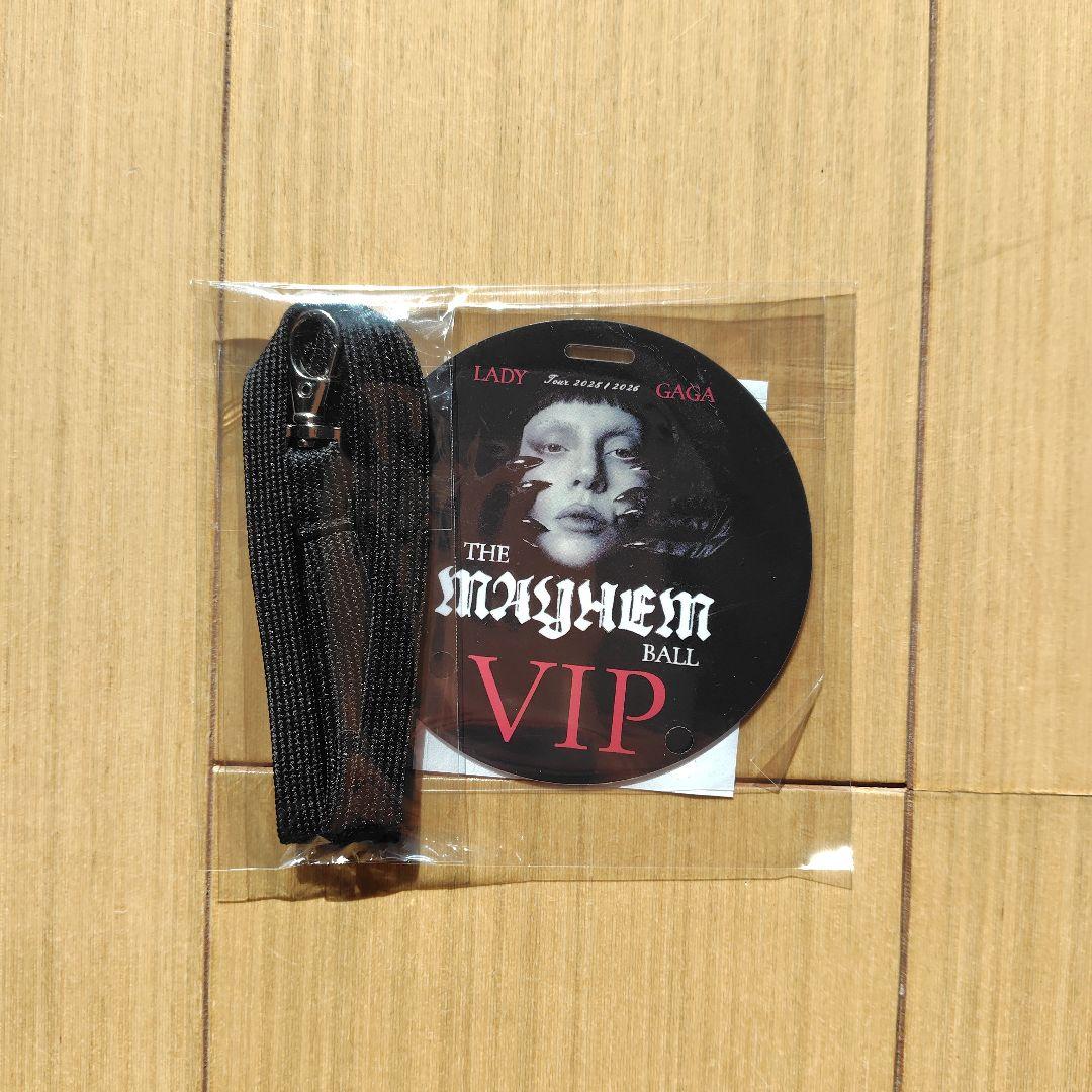 Lady Gaga The Mayhem Ball VIPグッズセット - メルカリ
