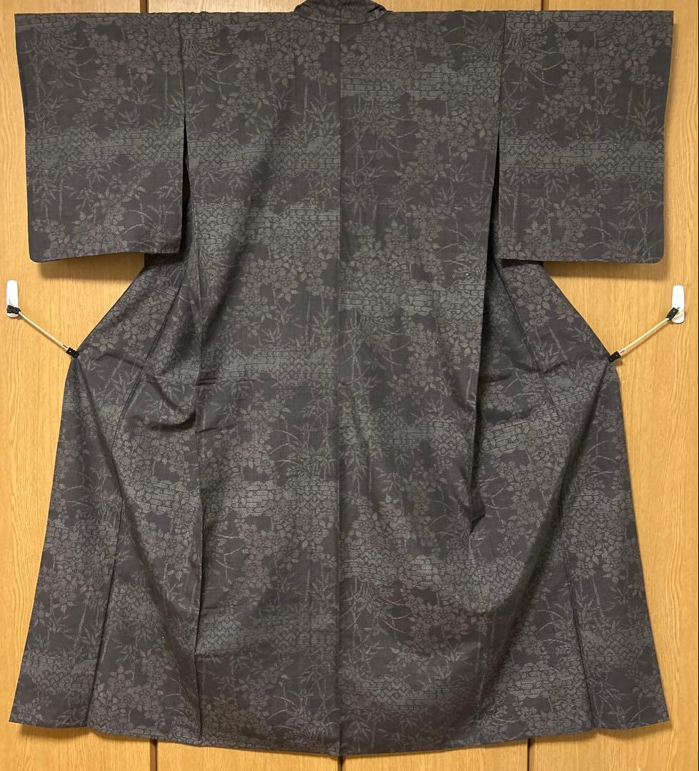 単衣 重要無形文化財 結城紬 100亀甲 地機 正絹 中古 グレー yzk765