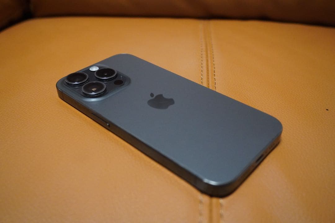 Apple iPhone15 Pro 256gb ブラックチタニウムSIMフリー Apple iPhone 15 Pro 256GB SIMフリー [ブラックチタニウム] 価格比較