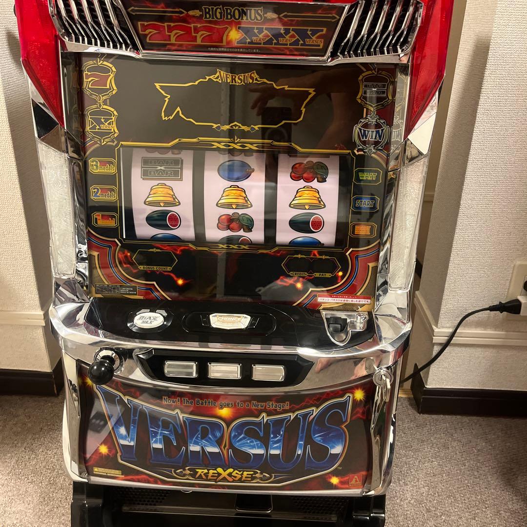 バーサスリヴァイズ　本機　引取限定 エレコ バーサスリヴァイズ 中古パチスロ実機 [8ch対応][まるごと配送