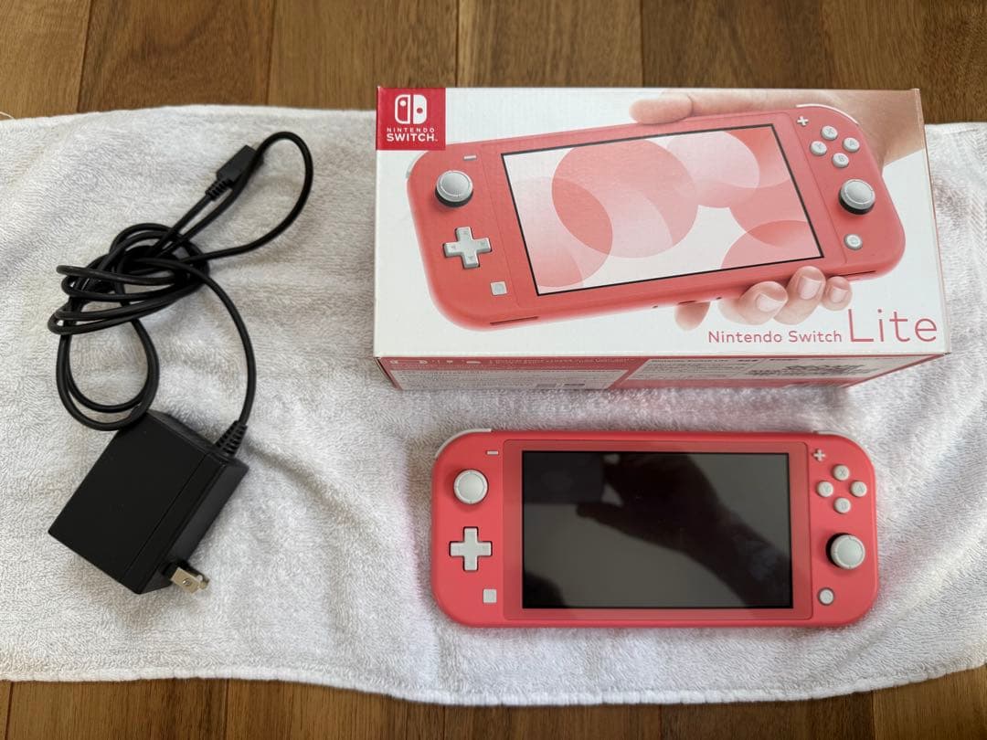 Switch Lite ピンク 本体 ACアダプター付き 合馬 動作確認済】 Switch Lite ピンク 本体 ACアダプター付き - メルカリ