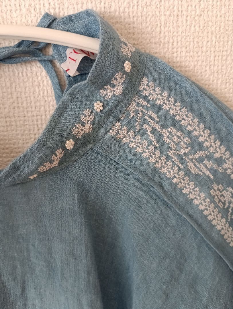 TOWAVASEリネン刺繍ブラウス未使用 - メルカリ