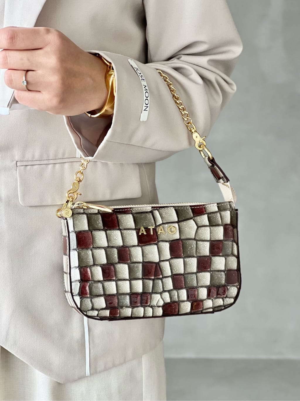 2個持ちにもオススメ♪レトロなマイクロバッグ『アメリ』 - コケッコー