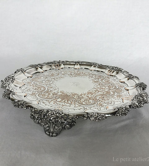 イギリス アンティーク シルバープレート トレイ サルヴァ エングレー