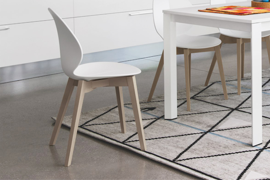 Calligaris (カリガリス) BASIL (バジル) ダイニングチェア (木脚