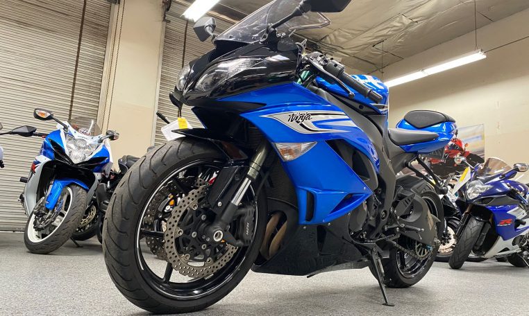Buy 2011 Kawasaki Ninja ZX6R - 14000 Miles | AK Motors