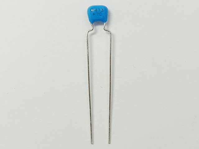 積層セラミックコンデンサー 0.047μF630V X7R 5mmピッチ: 受動部品