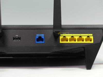 清水理史の「イニシャルB」】 Synologyらしさ全開の無線LANルーター