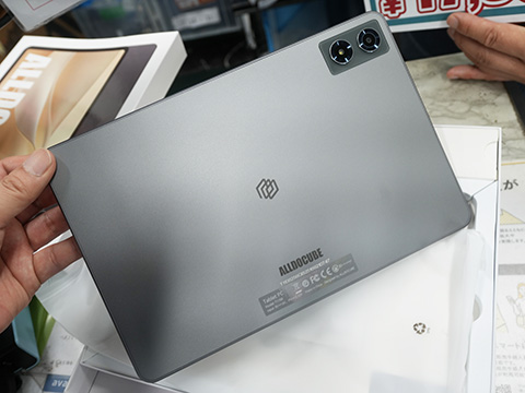 10.95インチ高解像度SIMフリーAndroidタブレットが17,800円、未使用品