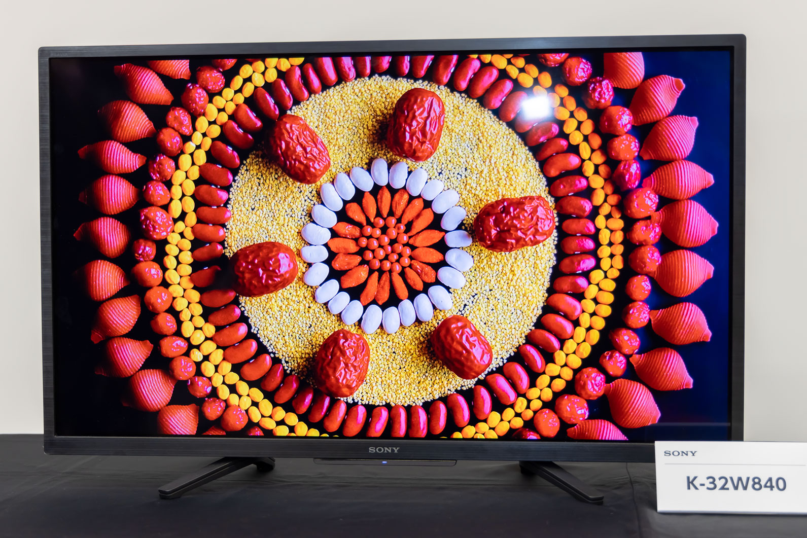 ソニーから8年ぶりの2Kブラビア。32型フルHDでチャンネルポン搭載 - AV