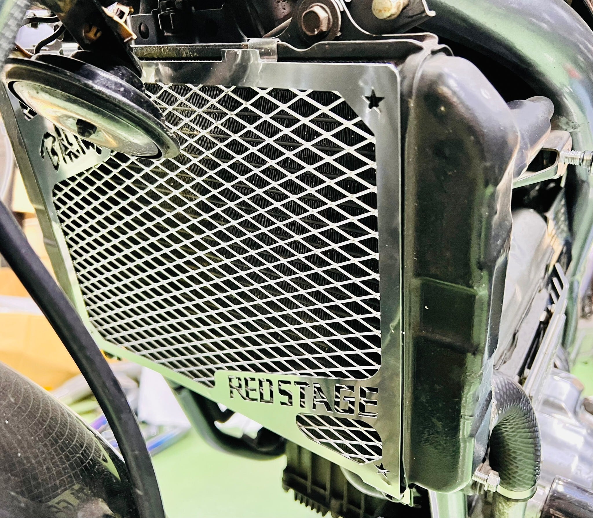 オリジナル バリオス1.バリオス2用 ラジエーターカバー 鏡面ステンレス