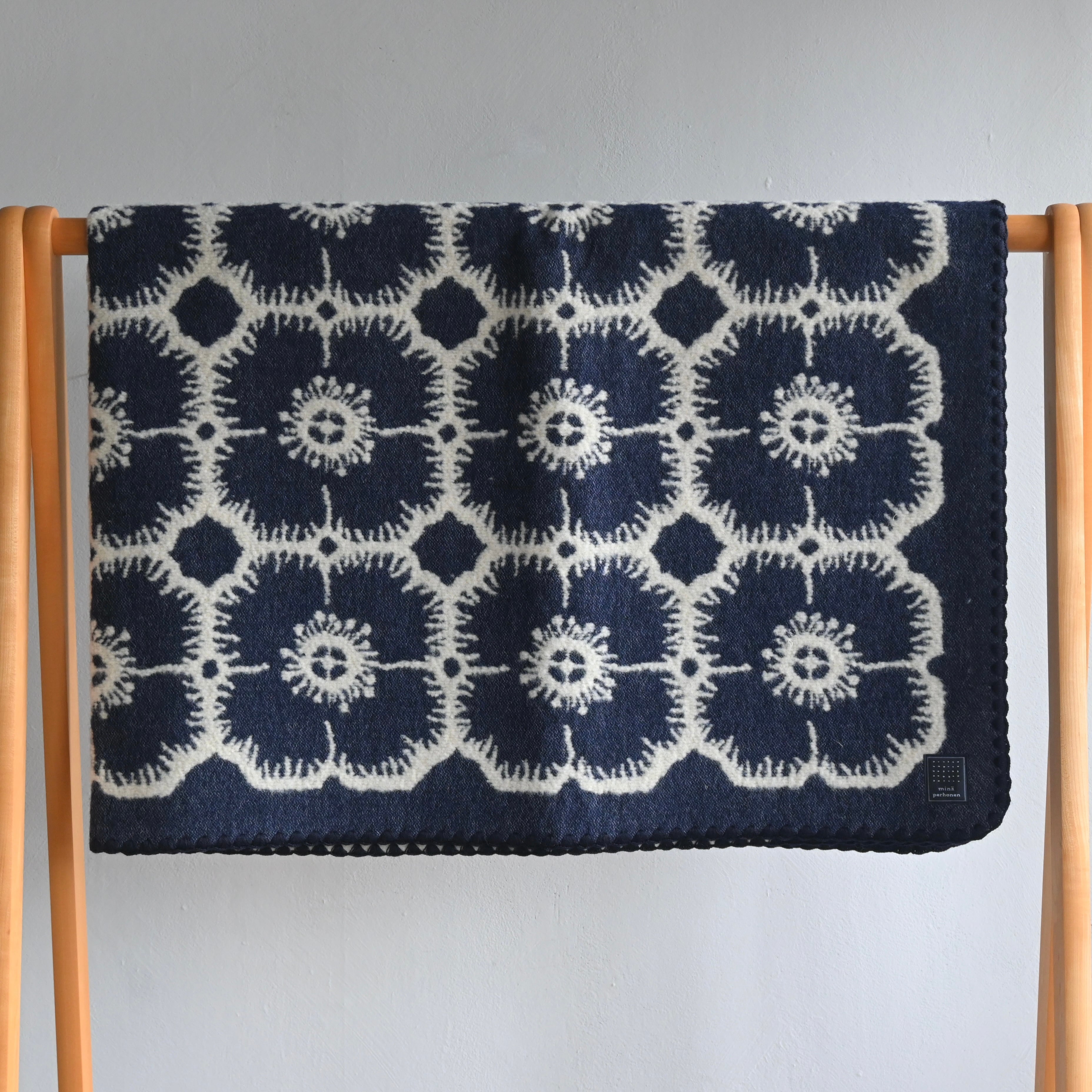 097aca5bc120a24bba14c3646993b8