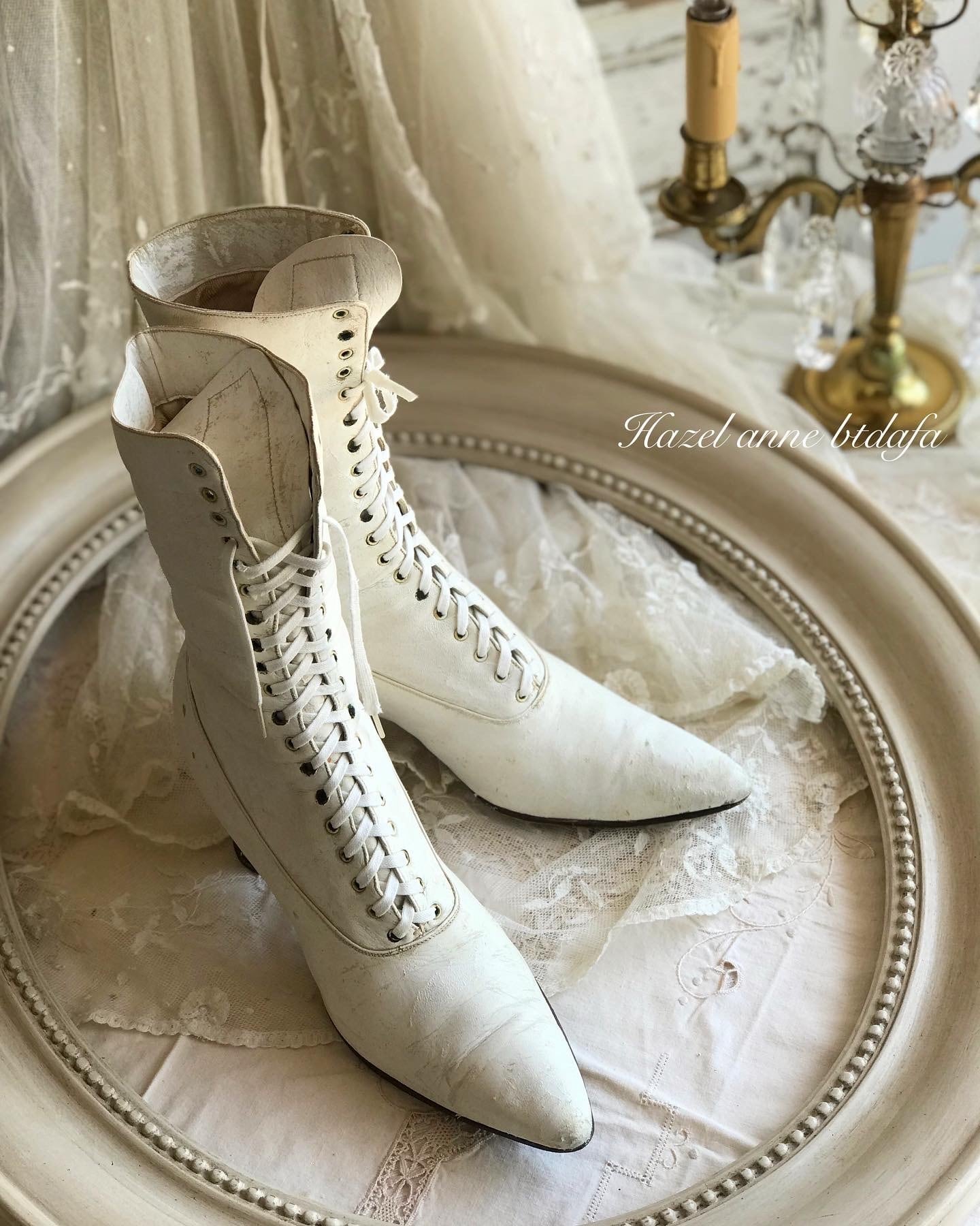 ヴィクトリアン キッドレザー ホワイト レースアップブーツ | hazel