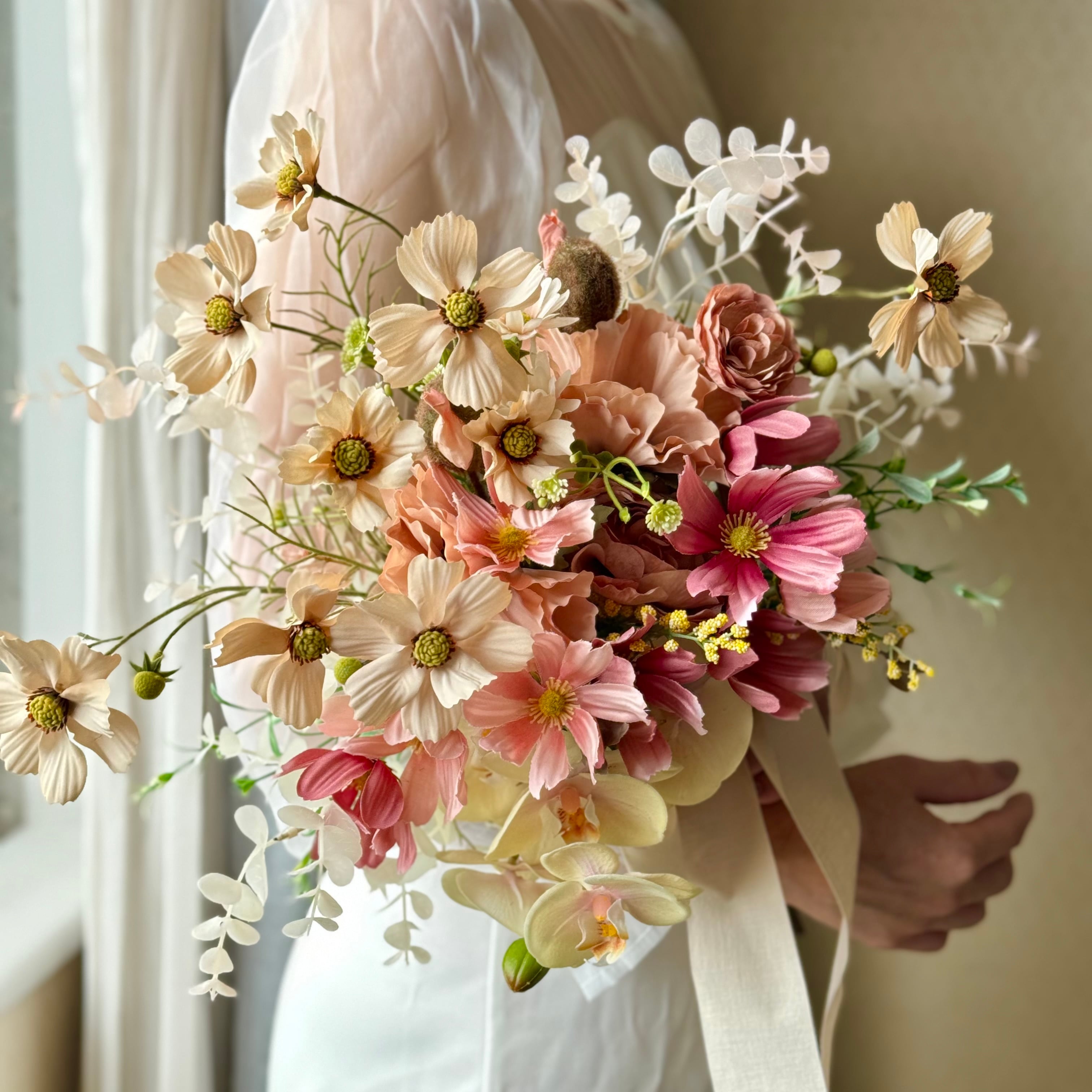 ウェディングブーケ アーティフィシャルフラワーブーケ コスモスブーケ