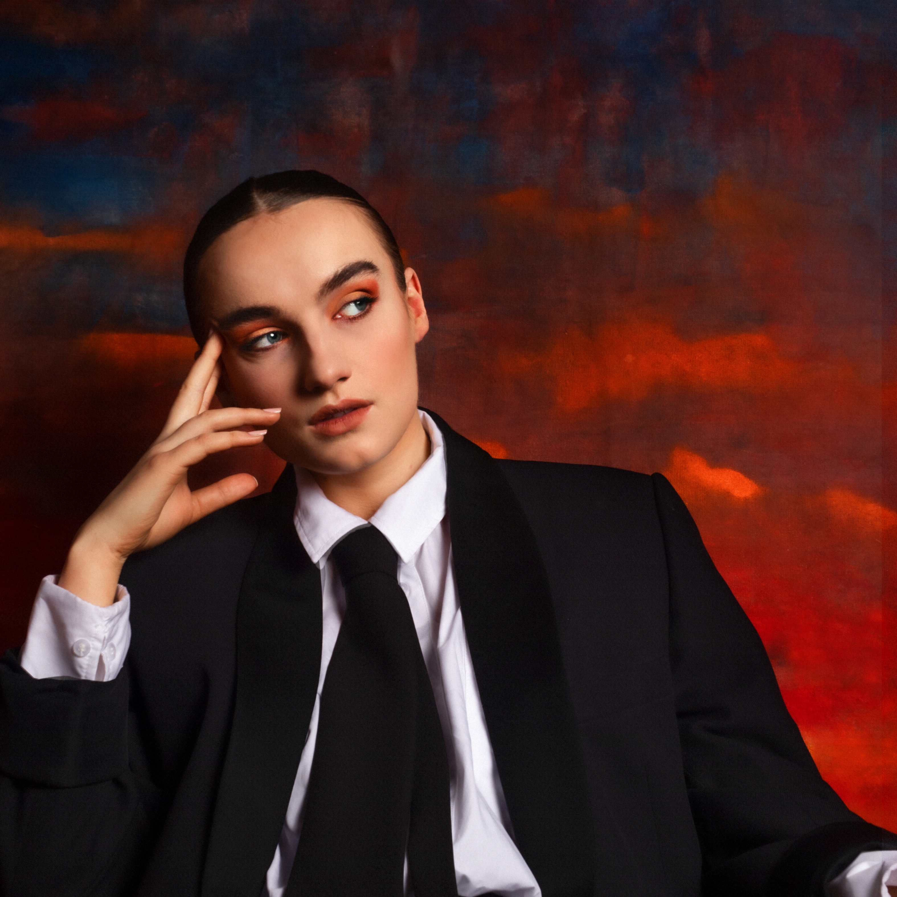 IMOGEN returns with flashy and darkly imposing new single