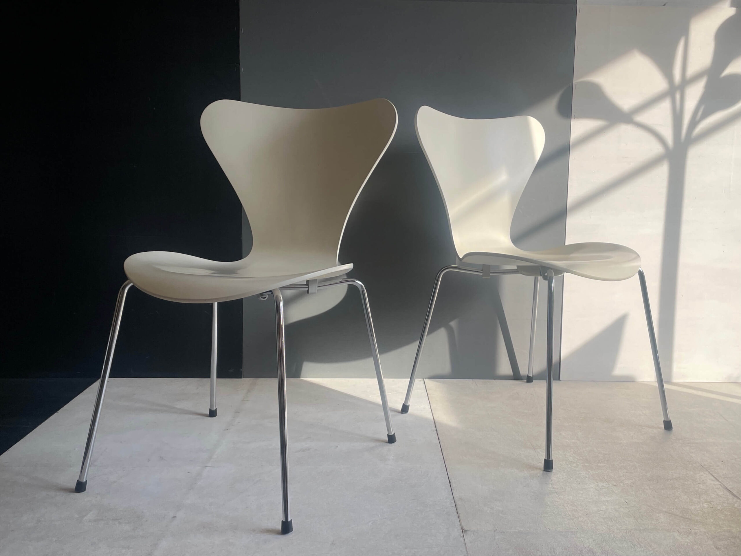 No.6362「フリッツ ハンセン〈セブンチェア〉：ホワイト」SOLD