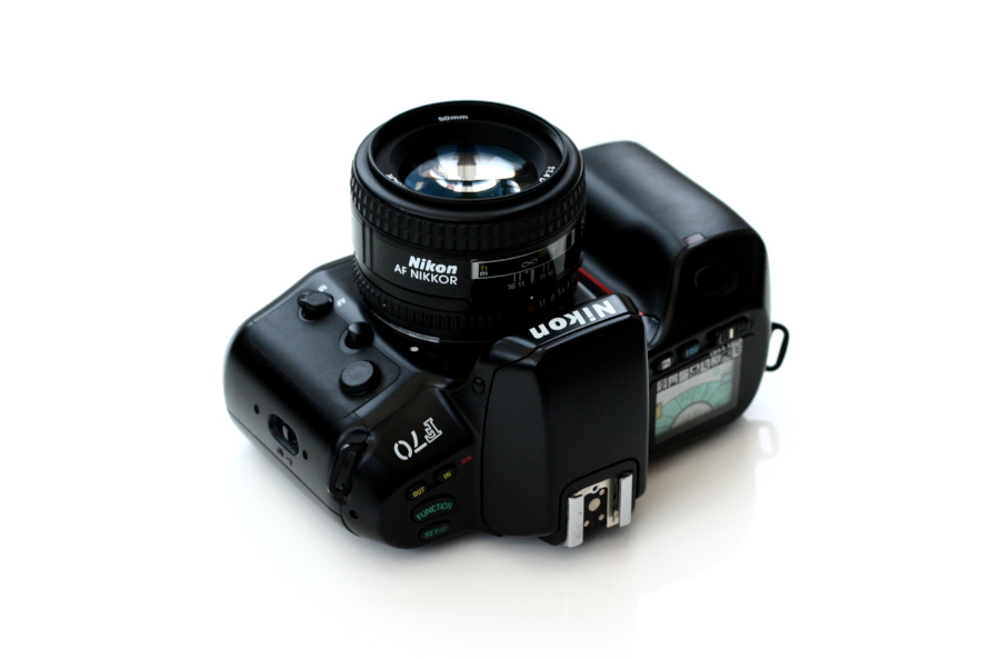 Nikon F70
