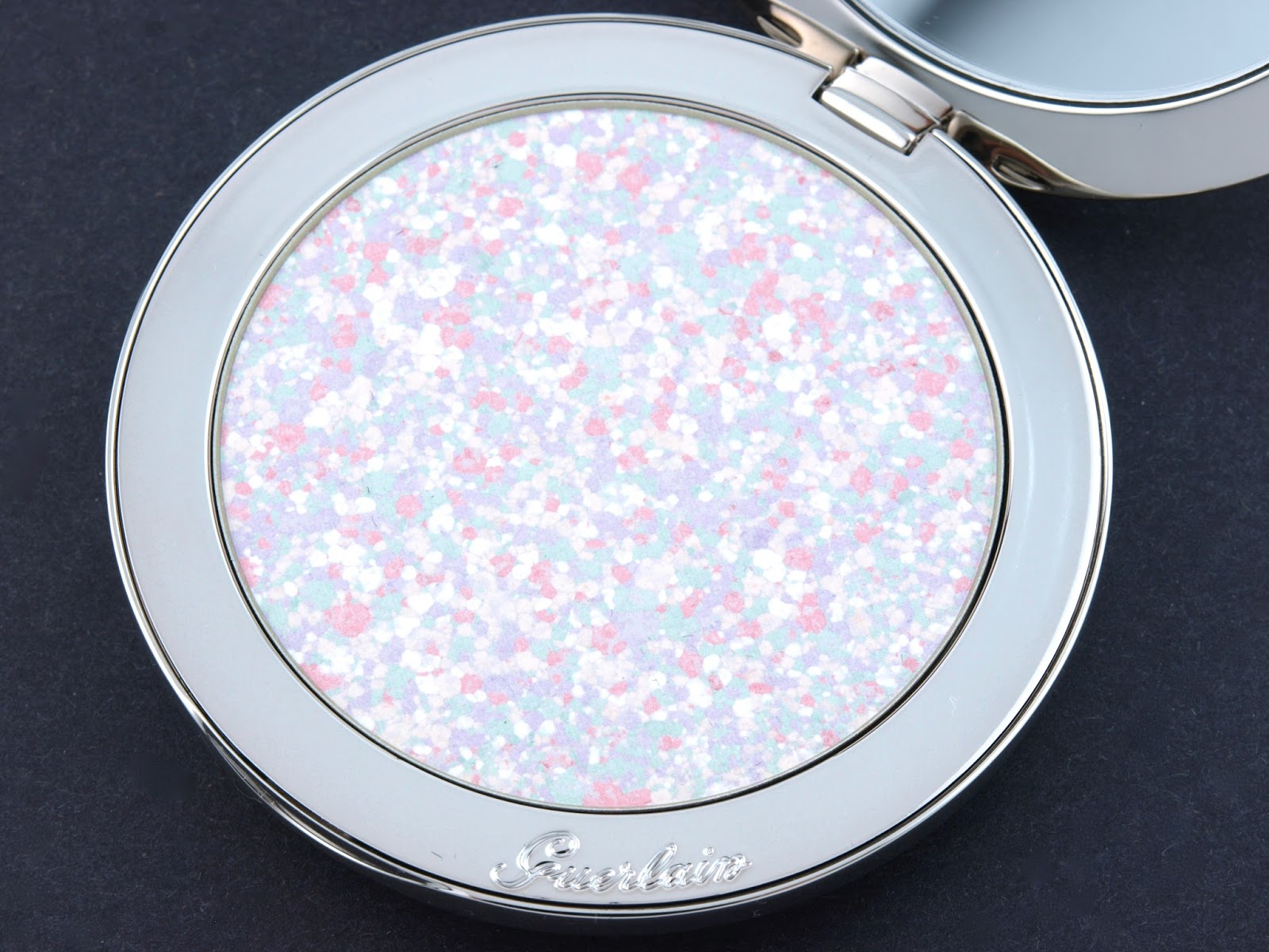 Guerlain Meteorites Voyage Exceptional Compacted Pearls of Powder
