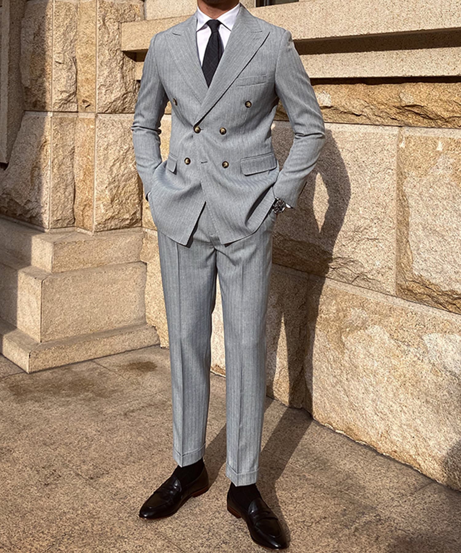 ドラマ着用】スリムフィット 機能性抜群 ダブルブレスト ピン