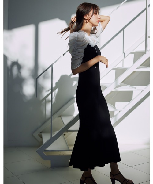 SNIDEL（スナイデル）の「デコルテフリルニットワンピース（ワンピース