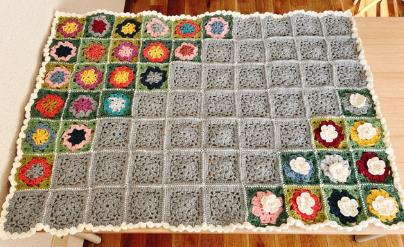 花 モチーフ編み ブランケット ほっこりあたたかい 手編み ひざ掛け